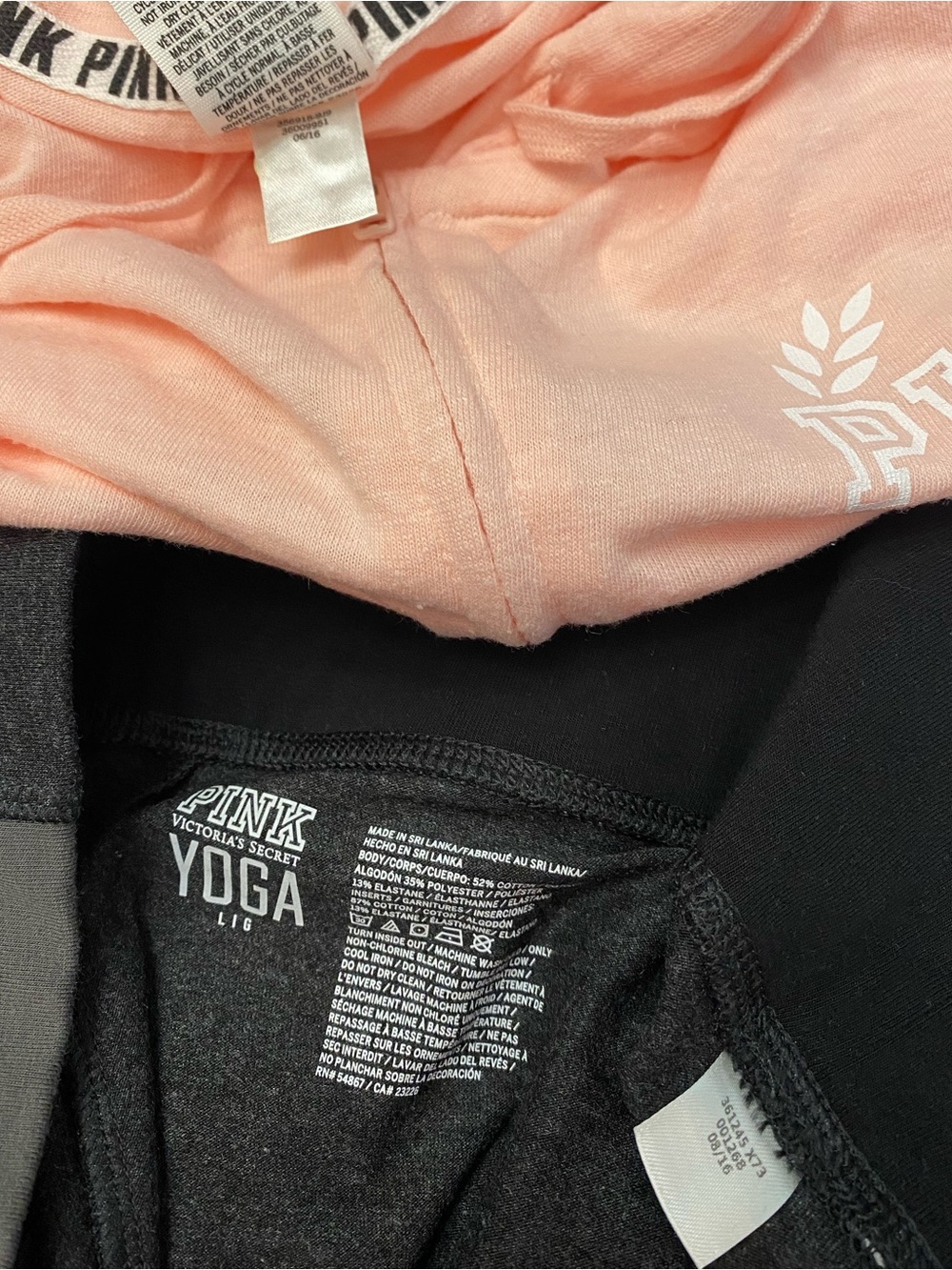 2016 VS Pink Yoga leggings & lightweight full zip hoodie jacket - Picture 3 of 4